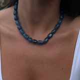 Noam - Collier en perles de Calcédoine naturelles bleu