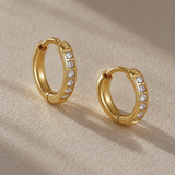 Livia - Boucles d'oreilles fines strass plaqué or 18 carats