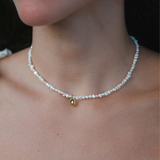 Esmée - Collier perles d’eau douce & pendentif vert émeraude